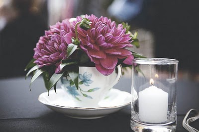 tea cup table flowers