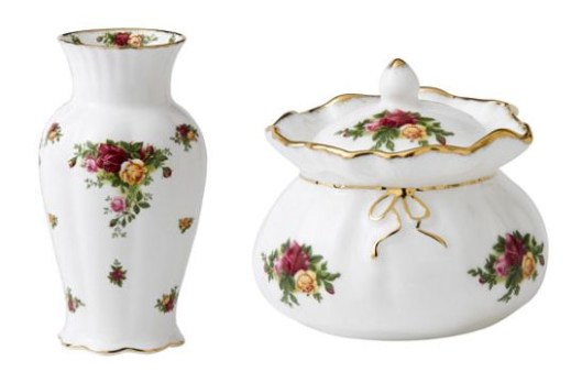 Guest Post: Texture and the Colour Red Used in the Bedroom