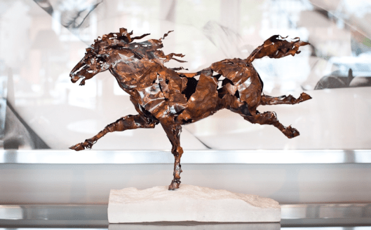 How to Buy Antique Furniture and Other Collectables