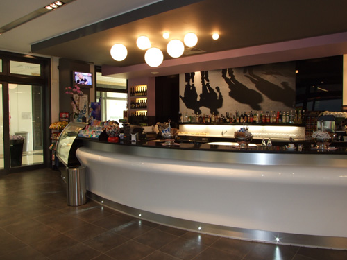 Guest Post: Cafe & Coffee Bar Interior Design Tricks & Tips