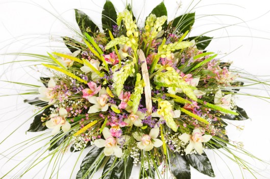 Guest Post: The Basics of Working with Cut Flowers