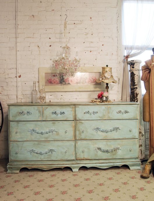 Bedroom Makeover on a Budget