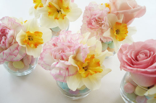 Welcome Spring with an Easter Tablescape