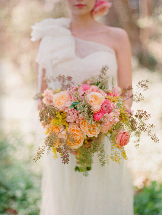 Magnolia Rouge & the Rustic Issue