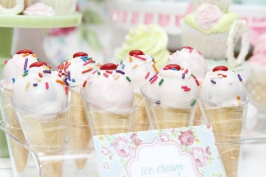 Team Up Event: Shabby Chic Birthday Party - © Neeko Studios | Event by Coco's Customs